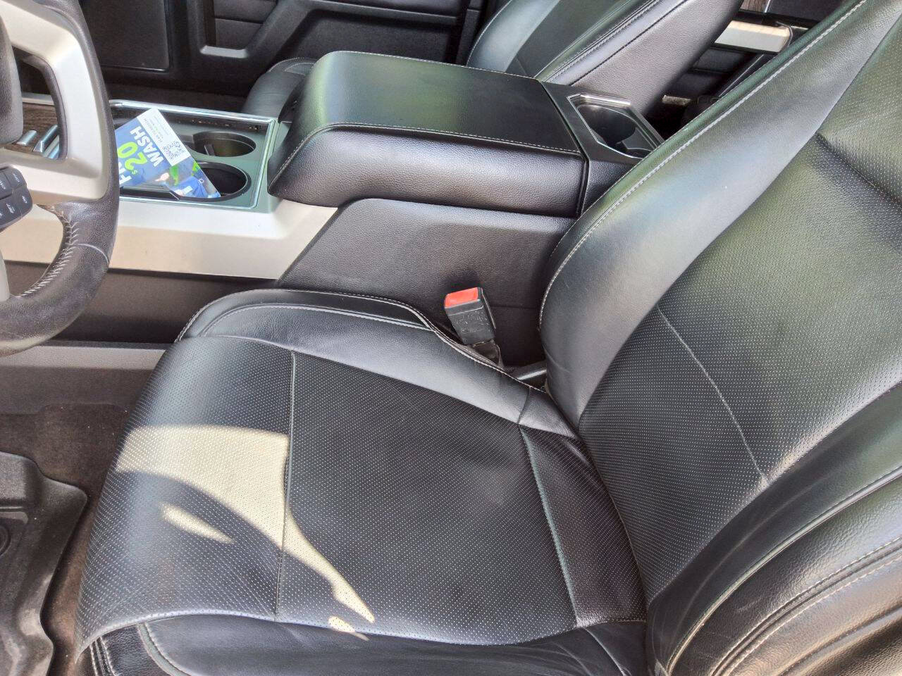 Used 2018 Ford F250 Lariat w/ Lariat Ultimate Package AWD/4WD image 15