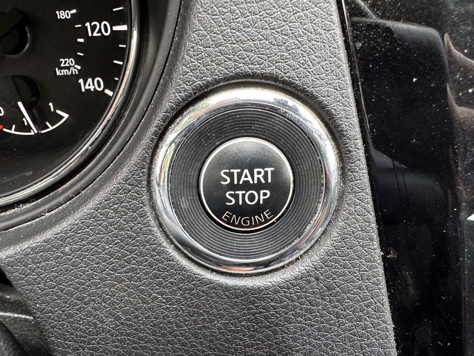 Certified 2021 Nissan Rogue Sport SV AWD/4WD image 25