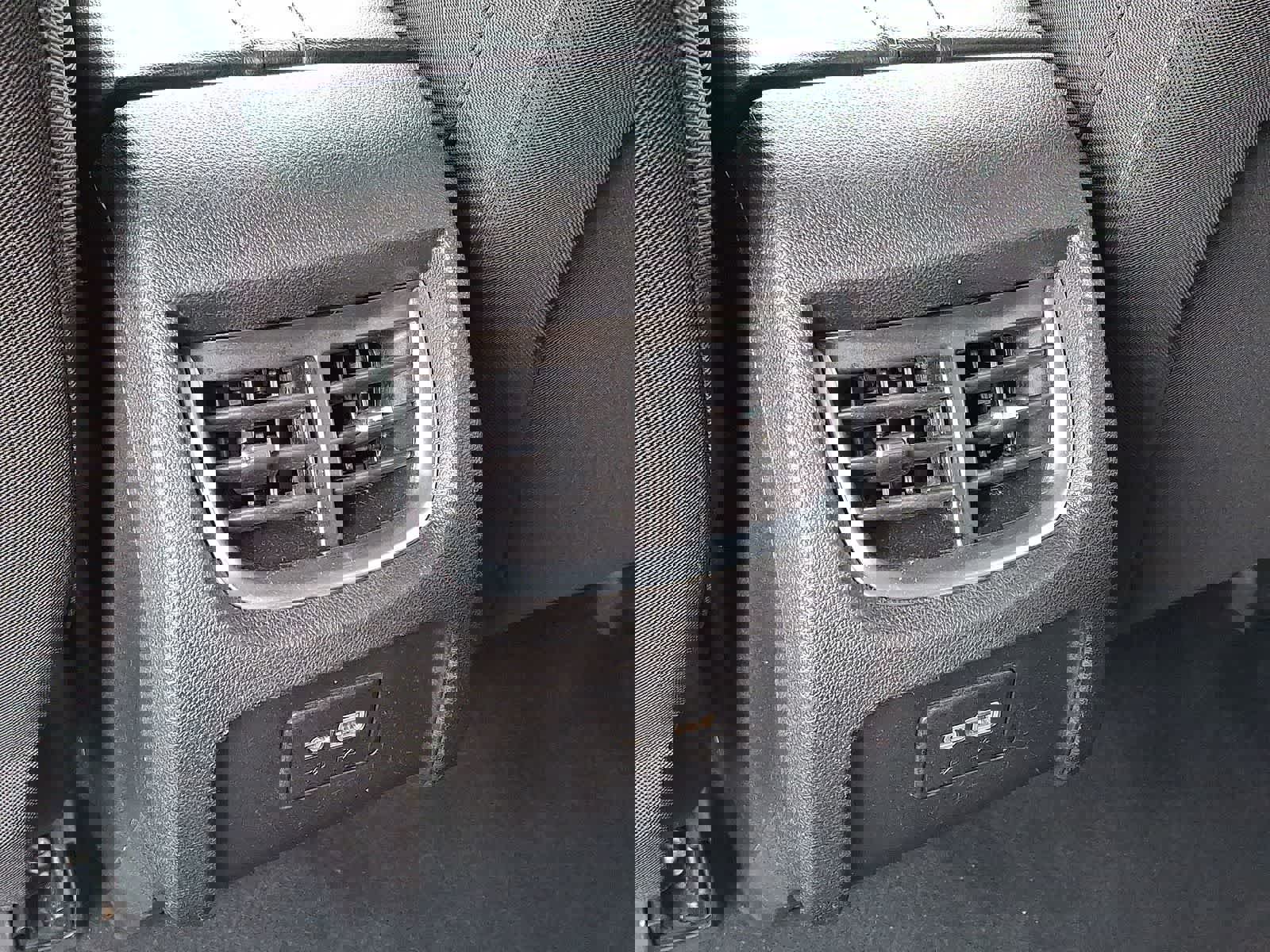 Used 2020 Chevrolet Blazer LT image 26