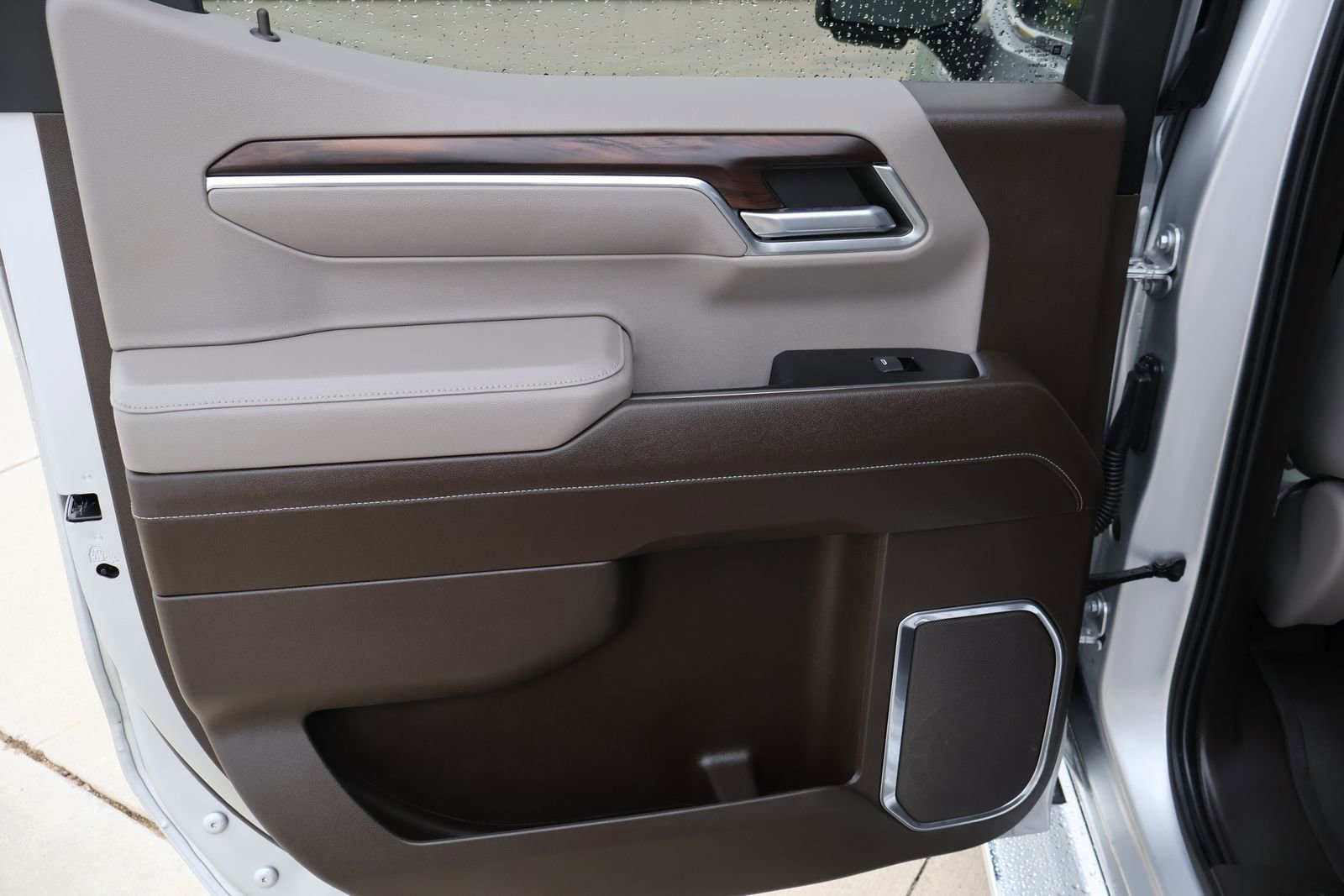 Used 2022 GMC Sierra 1500 SLT AWD/4WD image 14