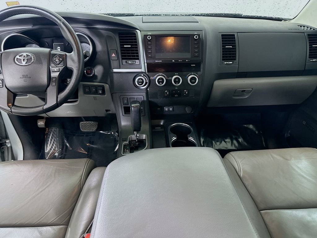 Used 2022 Toyota Sequoia Limited image 19