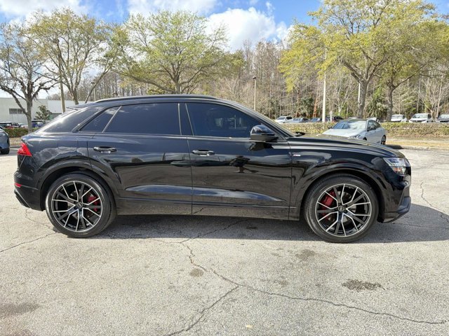 Used 2023 Audi Q8 Prestige image 2