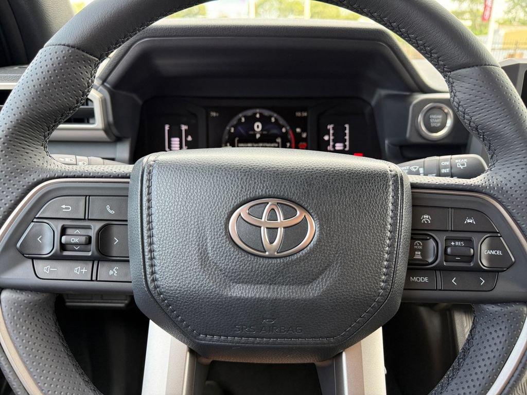 New 2026 Toyota 4Runner SR5 AWD/4WD image 32