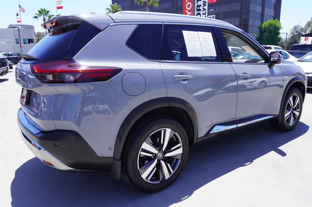 Used 2021 Nissan Rogue Platinum FWD image 7