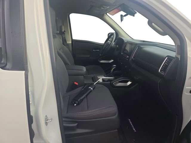 Used 2024 Nissan Frontier SV AWD/4WD image 15
