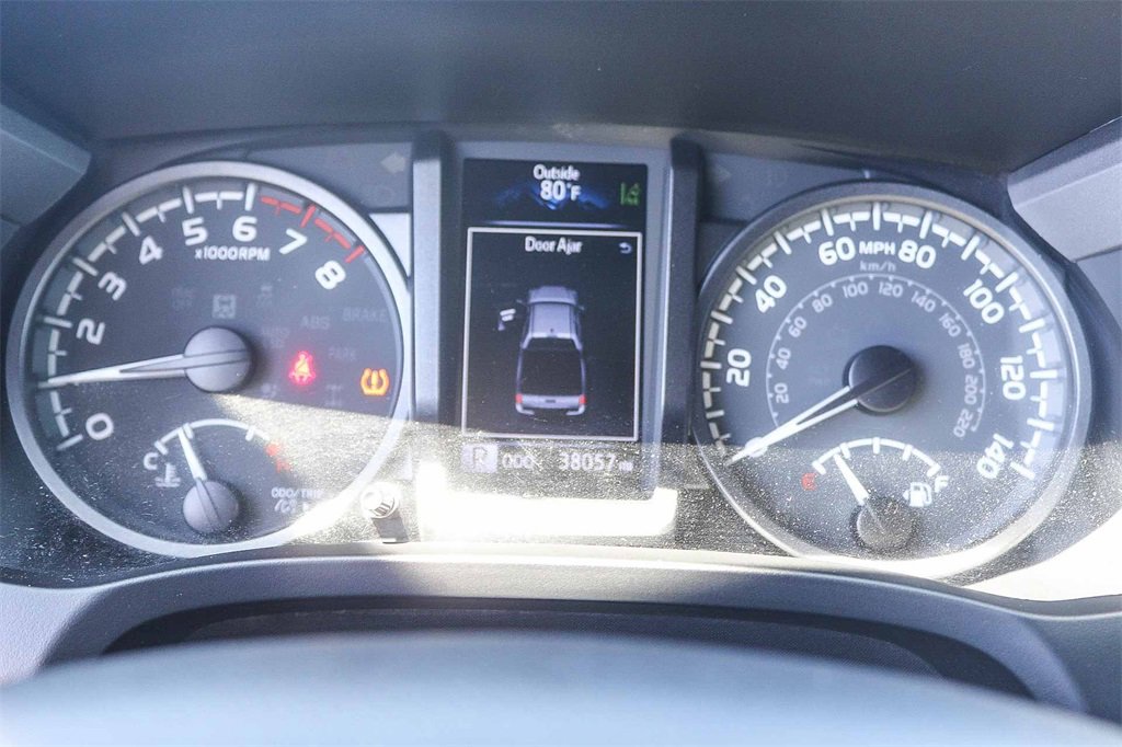 Used 2022 Toyota Tacoma TRD Sport w/ Technology Package image 23