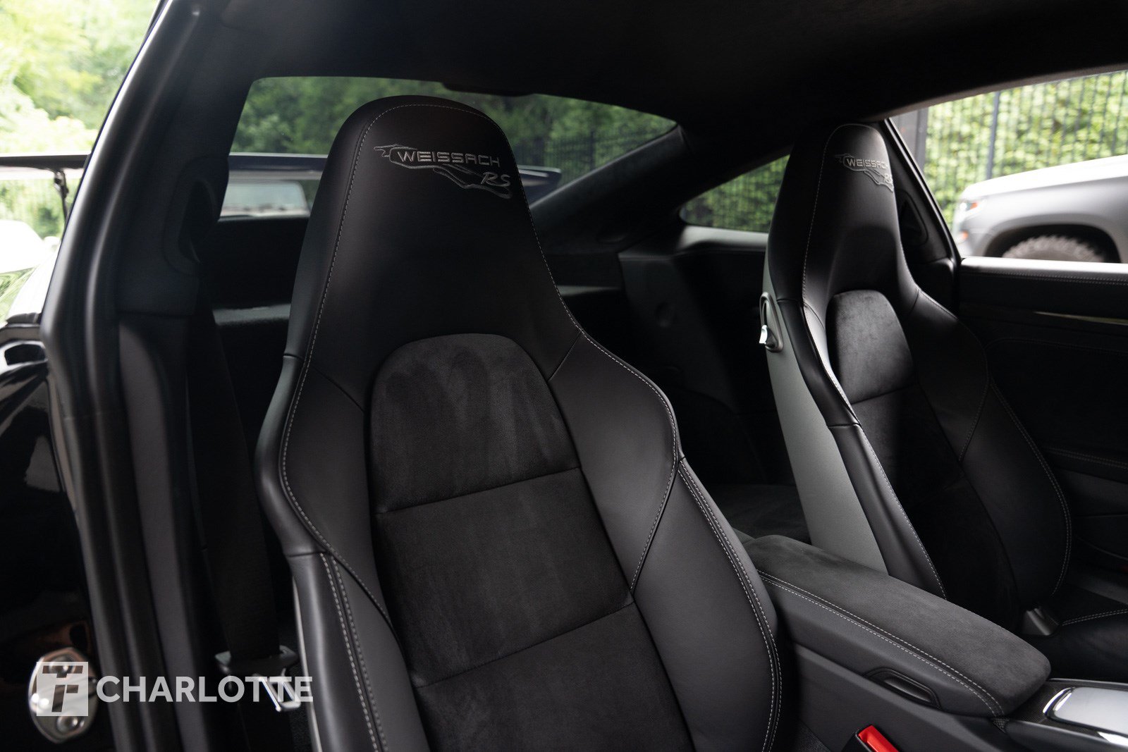 Used 2018 Porsche 911 GT2 RS RWD image 38
