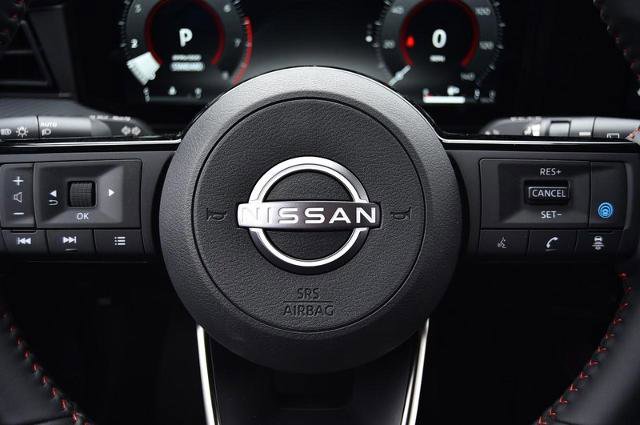 New 2025 Nissan Kicks SR image 23