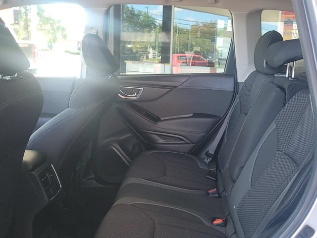 Used 2020 Subaru Forester Premium AWD/4WD image 12