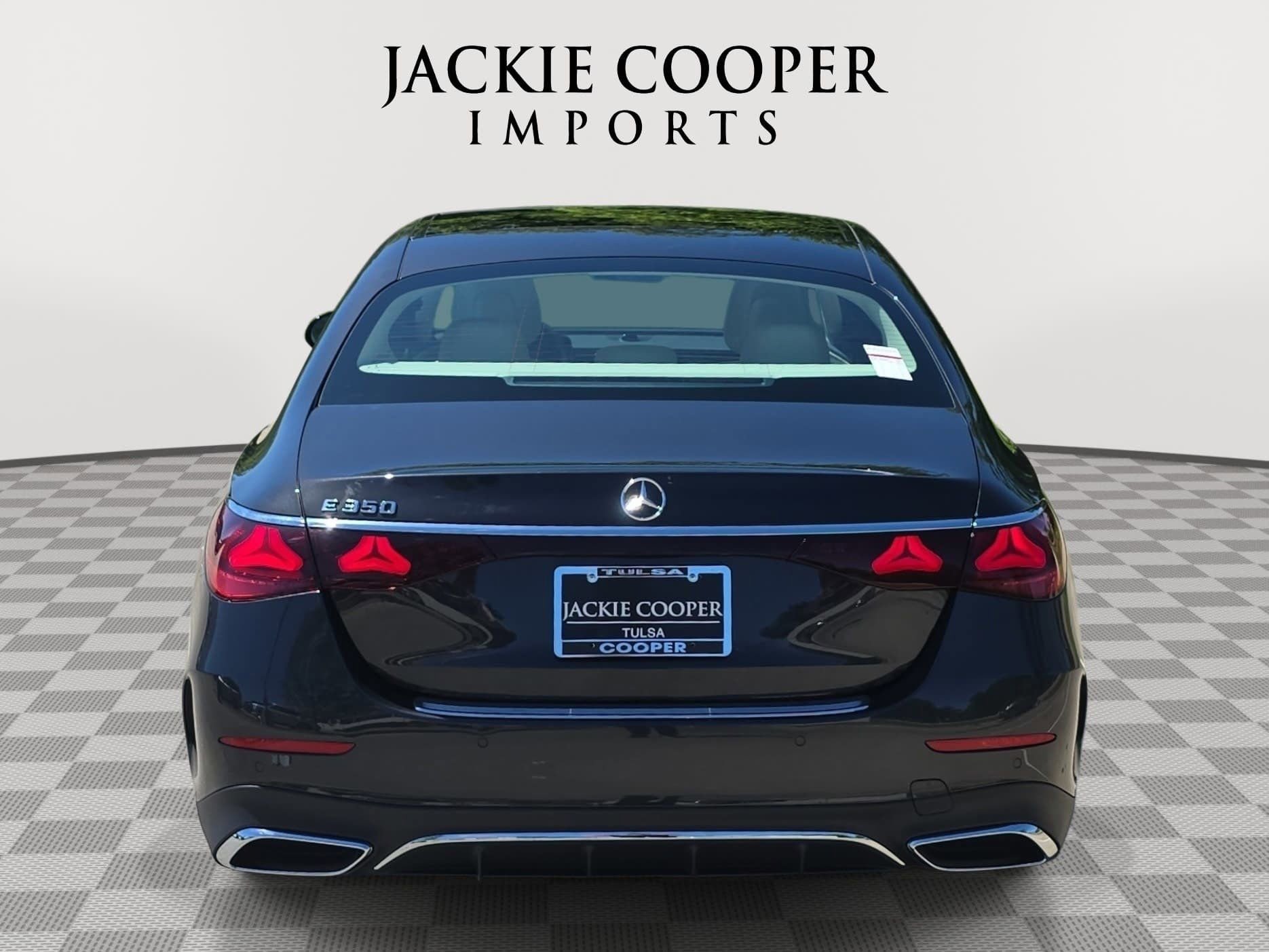 Used 2025 Mercedes-Benz E 350 Sedan image 6