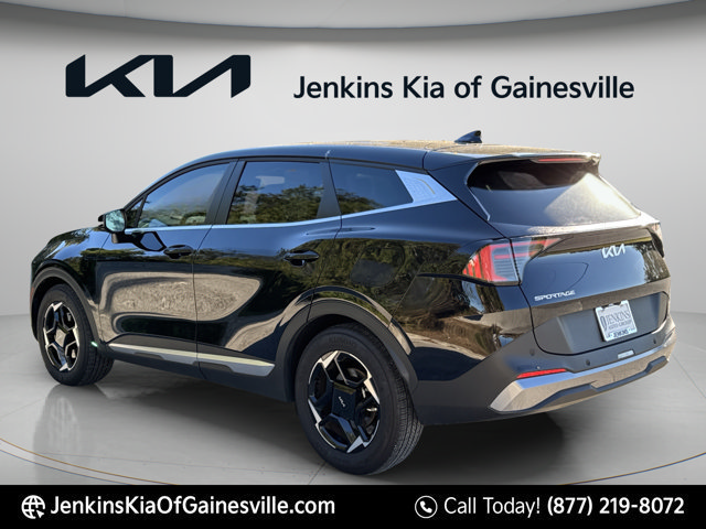 Used 2026 Kia Sportage EX FWD image 5