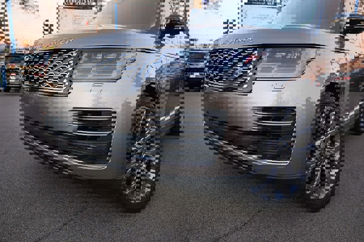 Used 2020 Land Rover Range Rover HSE image 8