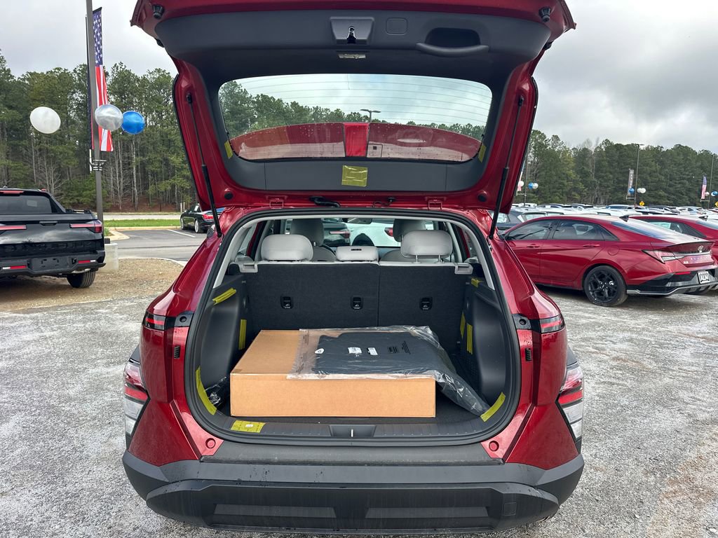 New 2026 Hyundai Kona SE image 18