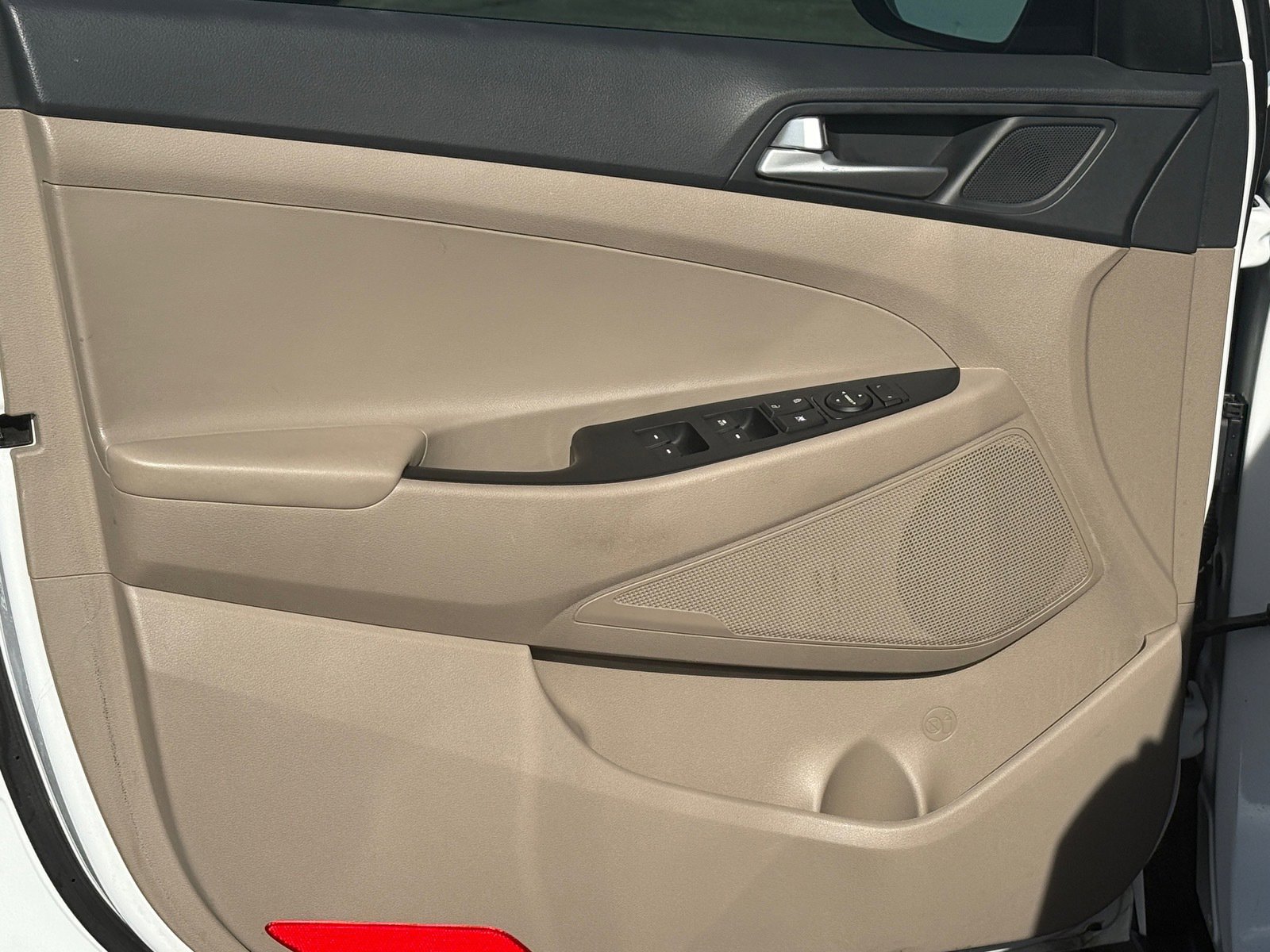 Used 2019 Hyundai Tucson SEL w/ Cargo Package image 17