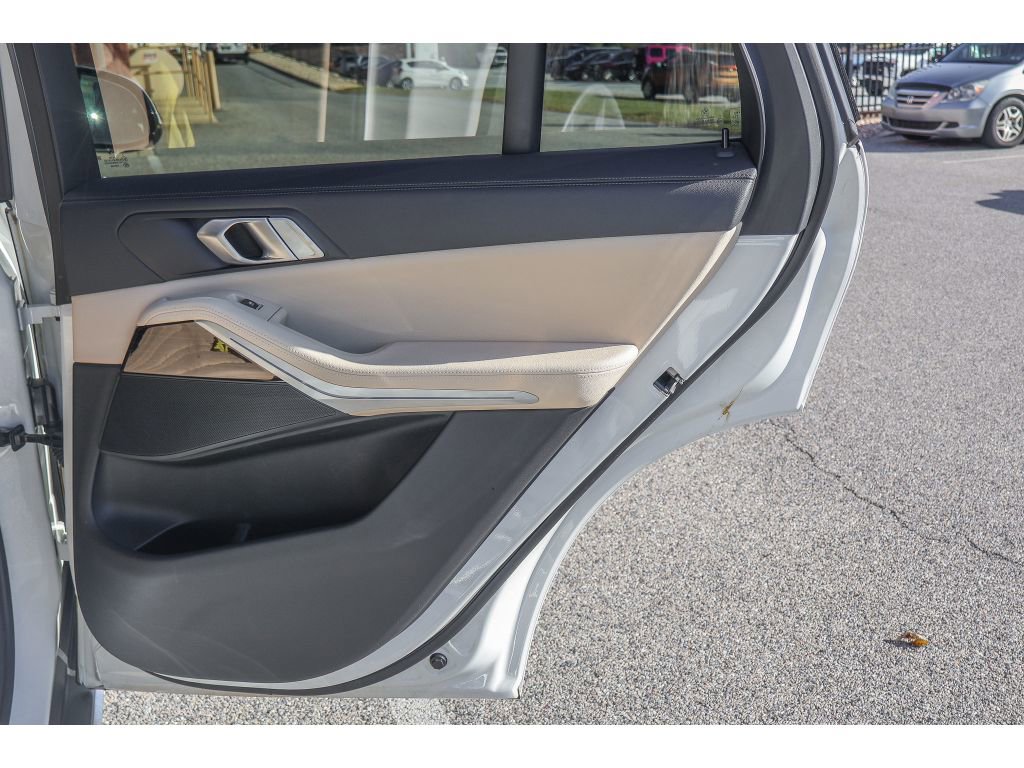 Used 2020 BMW X5 xDrive40i w/ Convenience Package image 19