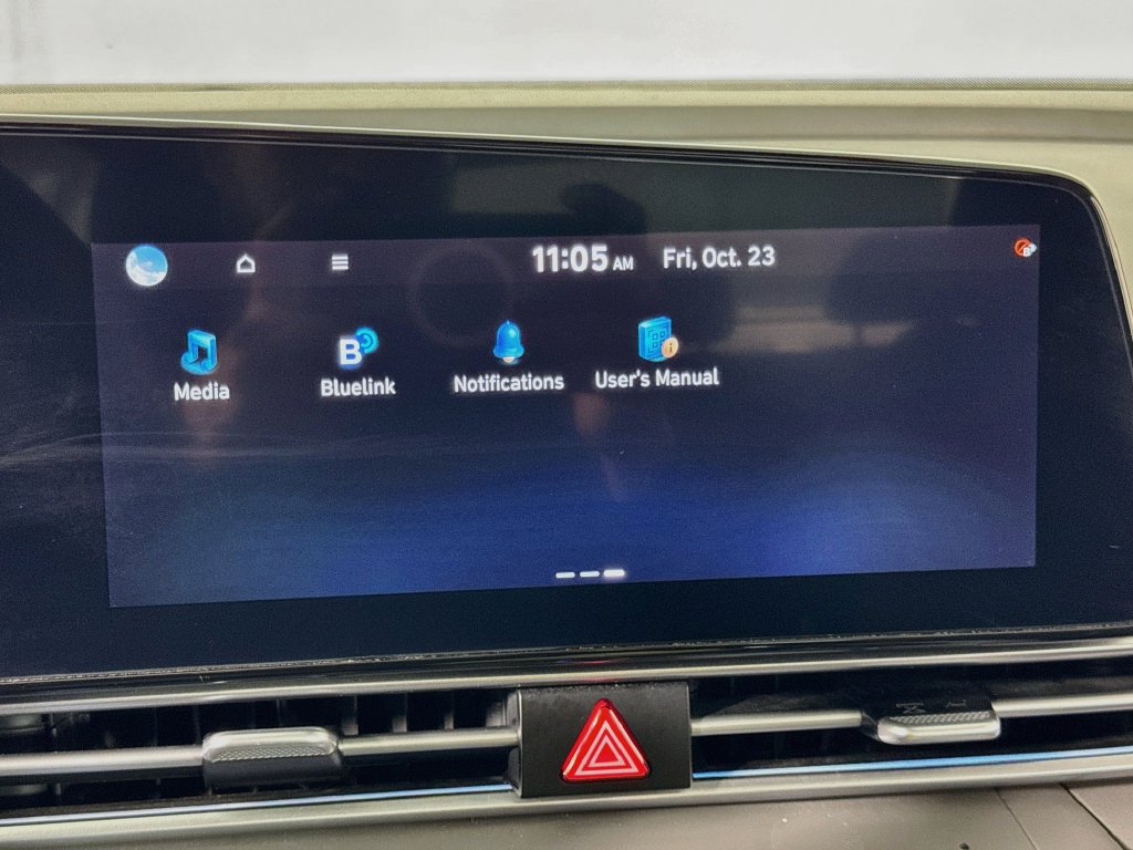 Used 2025 Hyundai Elantra SEL FWD image 34