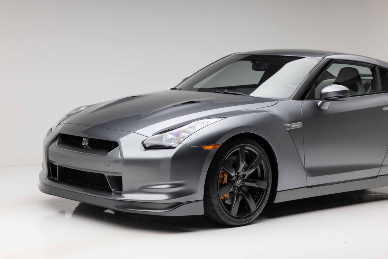 Used 2010 Nissan GT-R Premium AWD/4WD image 29
