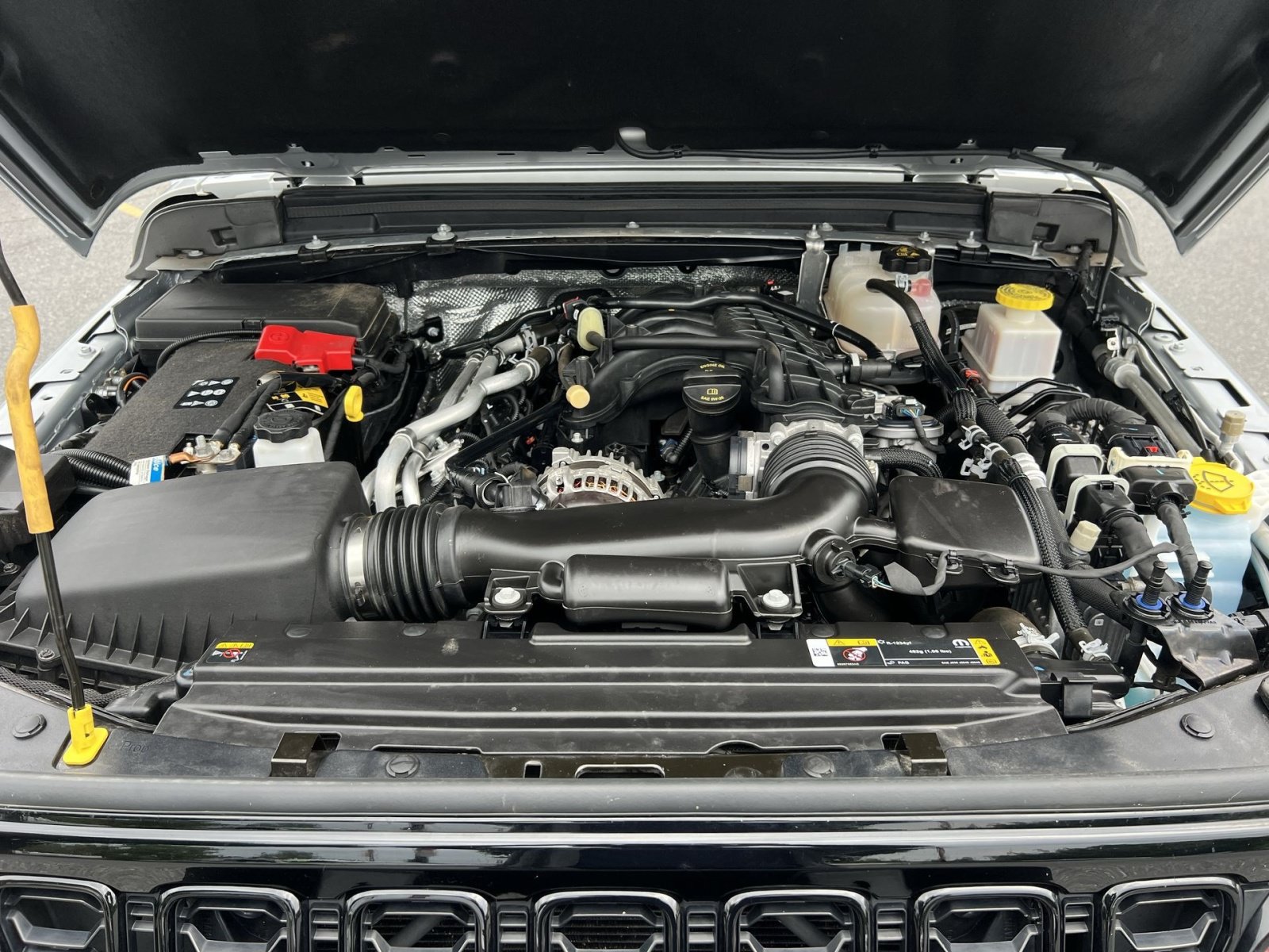 Used 2024 Jeep Gladiator Sport AWD/4WD image 25