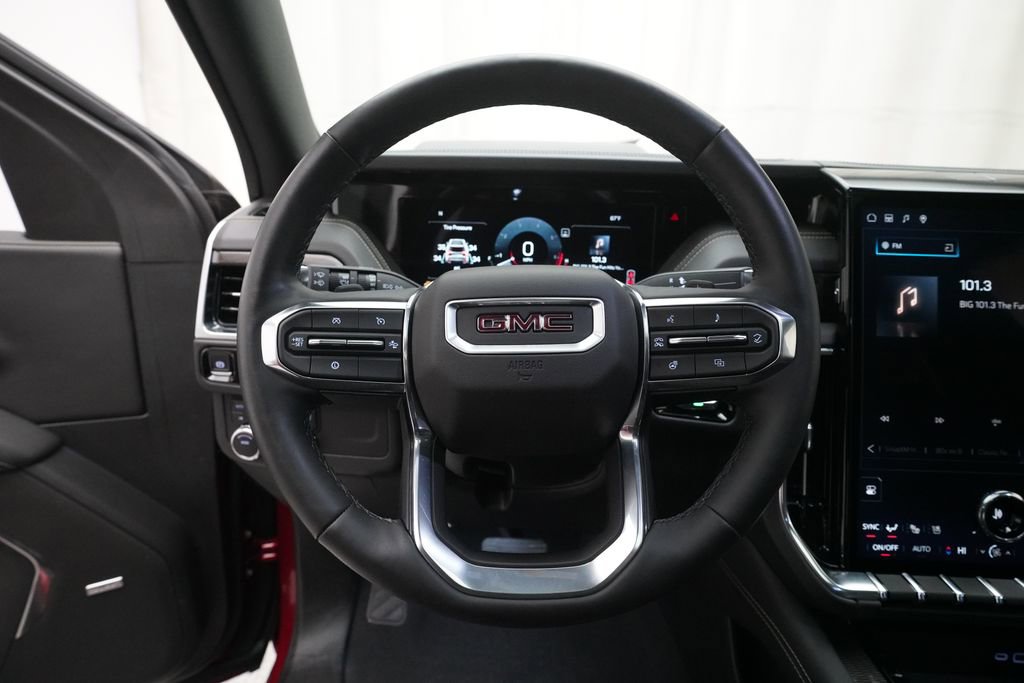 Used 2025 GMC Yukon Elevation w/ LPO, Elevation Black Package image 4