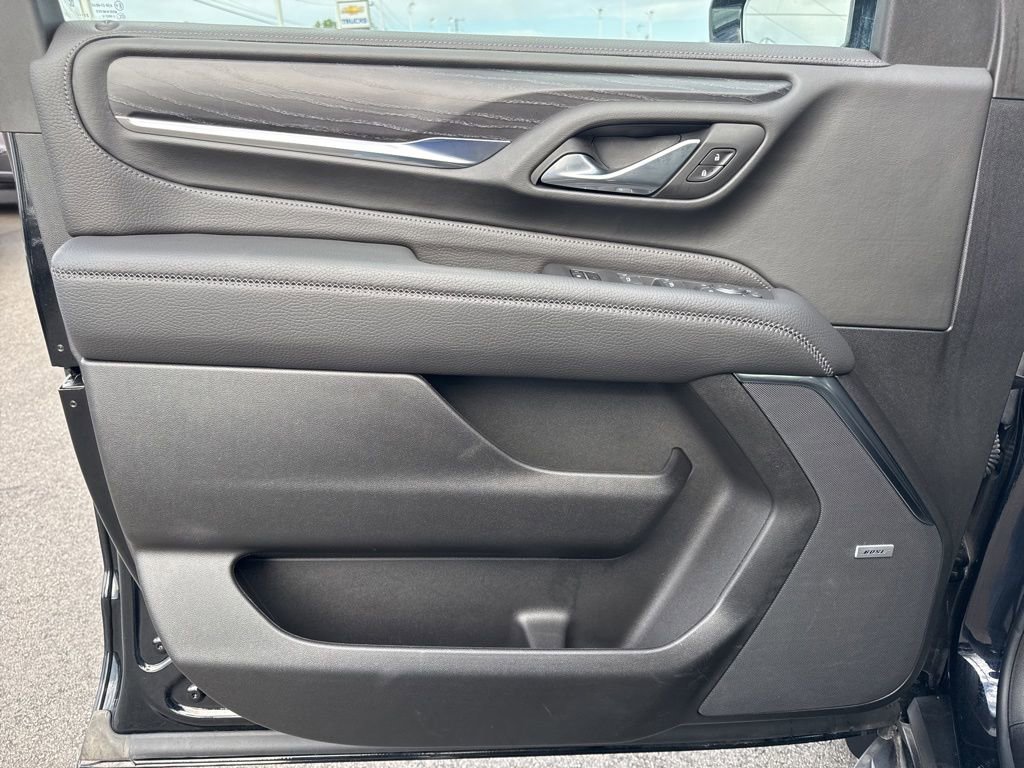 Used 2024 GMC Yukon XL Denali image 28