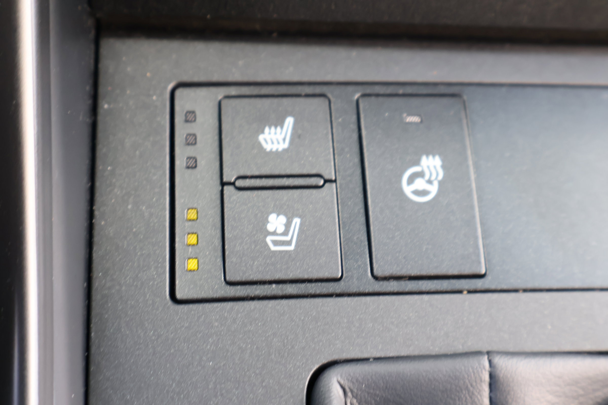 Used 2024 Lexus IS 300 w/ Premium Package image 29