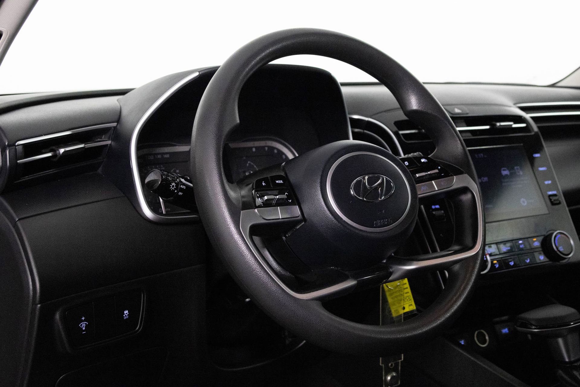 Used 2022 Hyundai Tucson SE image 31