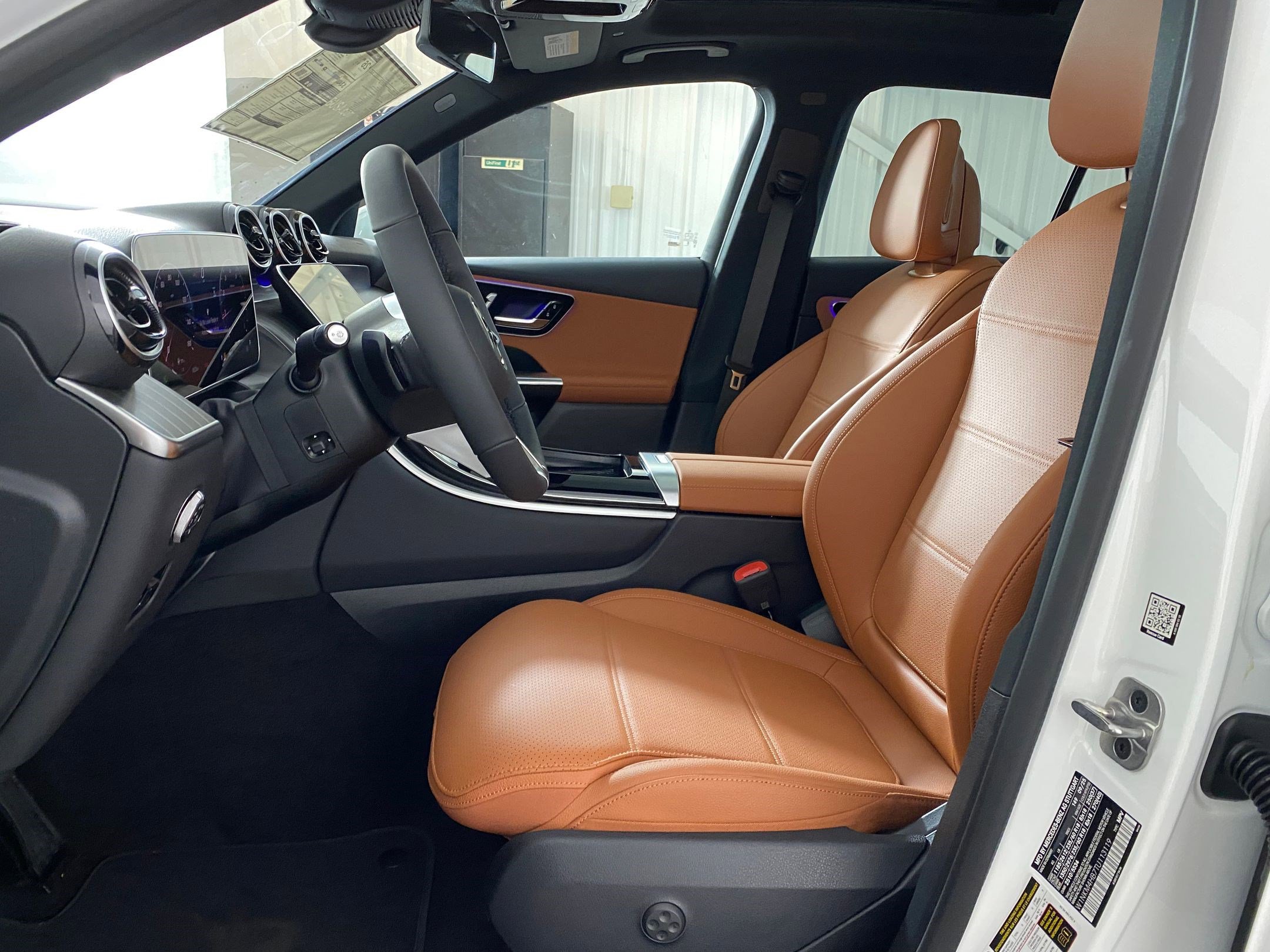 Used 2026 Mercedes-Benz GLC 300 4MATIC image 4