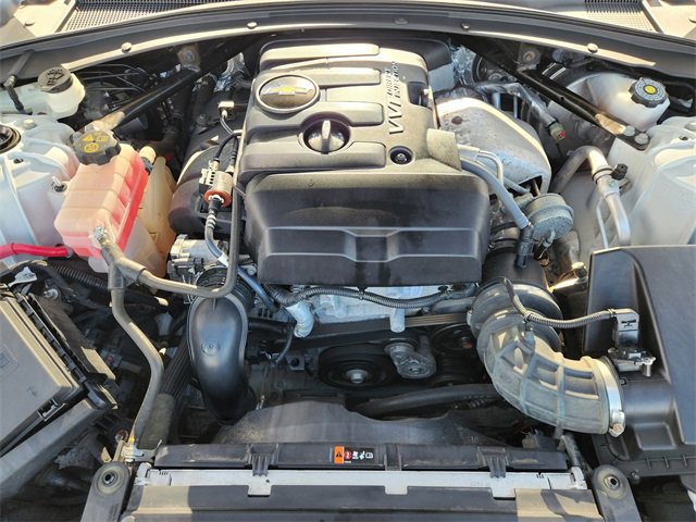 Used 2020 Chevrolet Camaro LT image 9