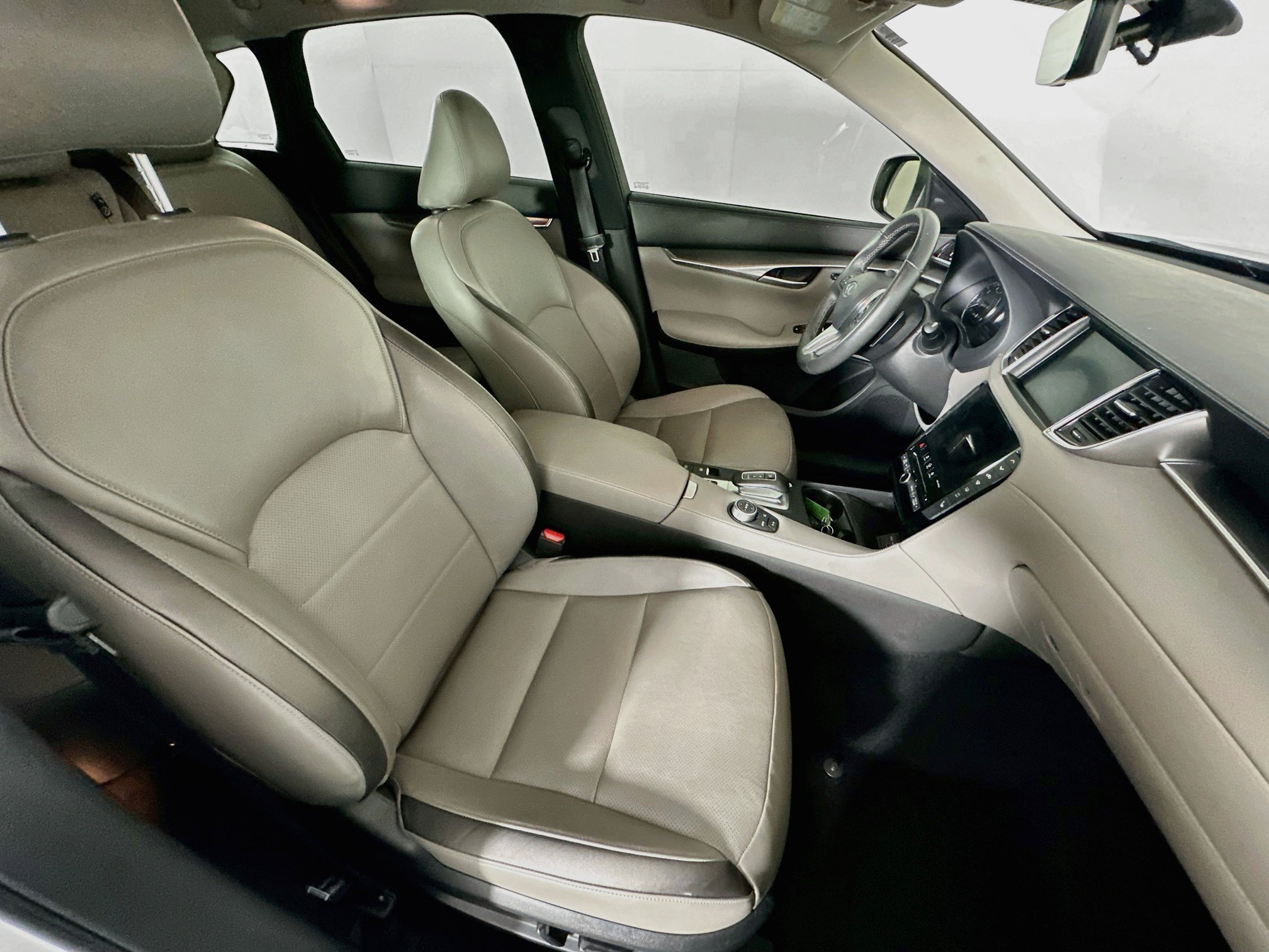 Used 2024 INFINITI QX50 Luxe FWD image 31