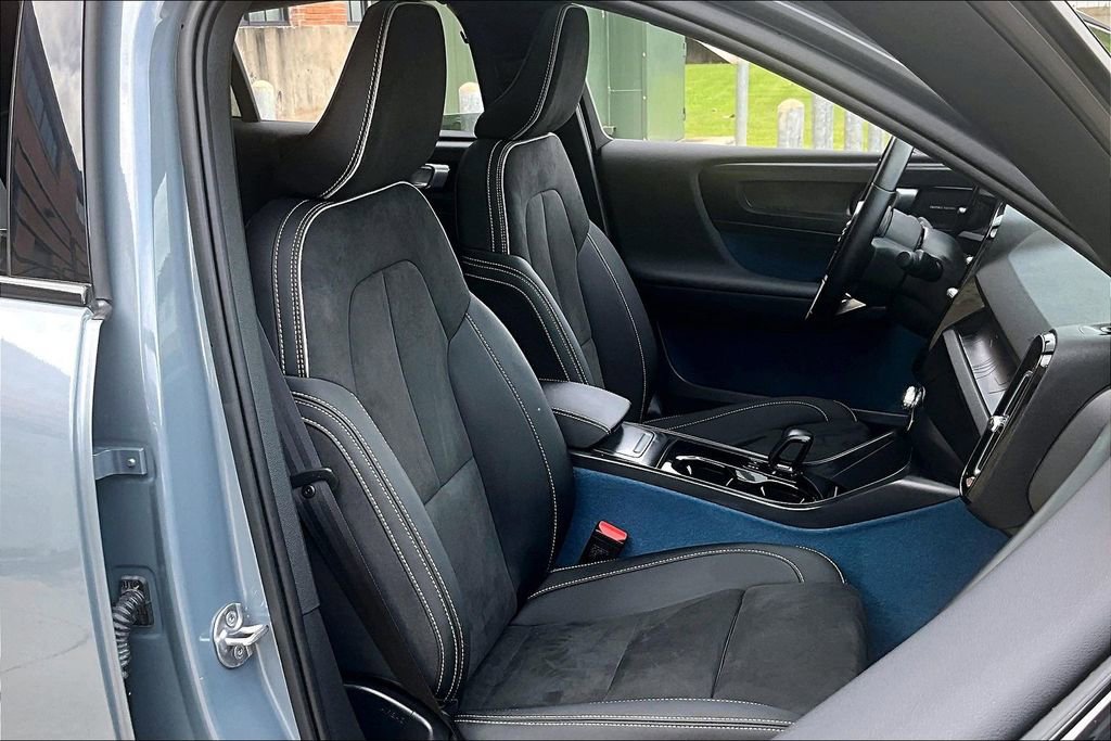 Used 2023 Volvo C40 P8 Recharge Ultimate AWD/4WD image 10