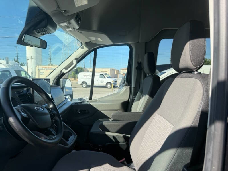 Used 2024 Ford Transit 350 XLT image 16