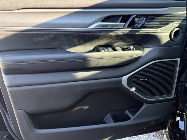 New 2026 Jeep Grand Wagoneer Limited AWD/4WD image 12
