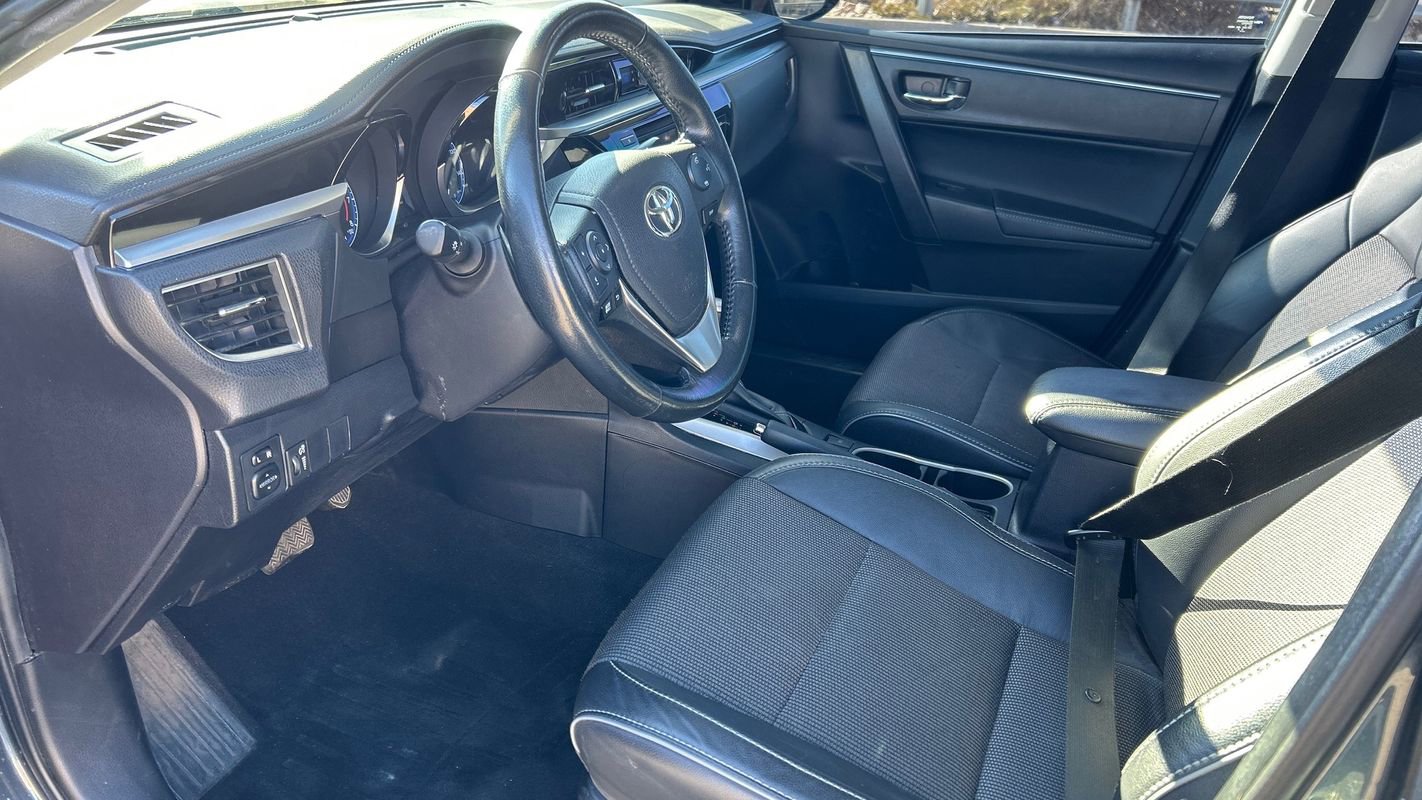 Used 2015 Toyota Corolla S image 9