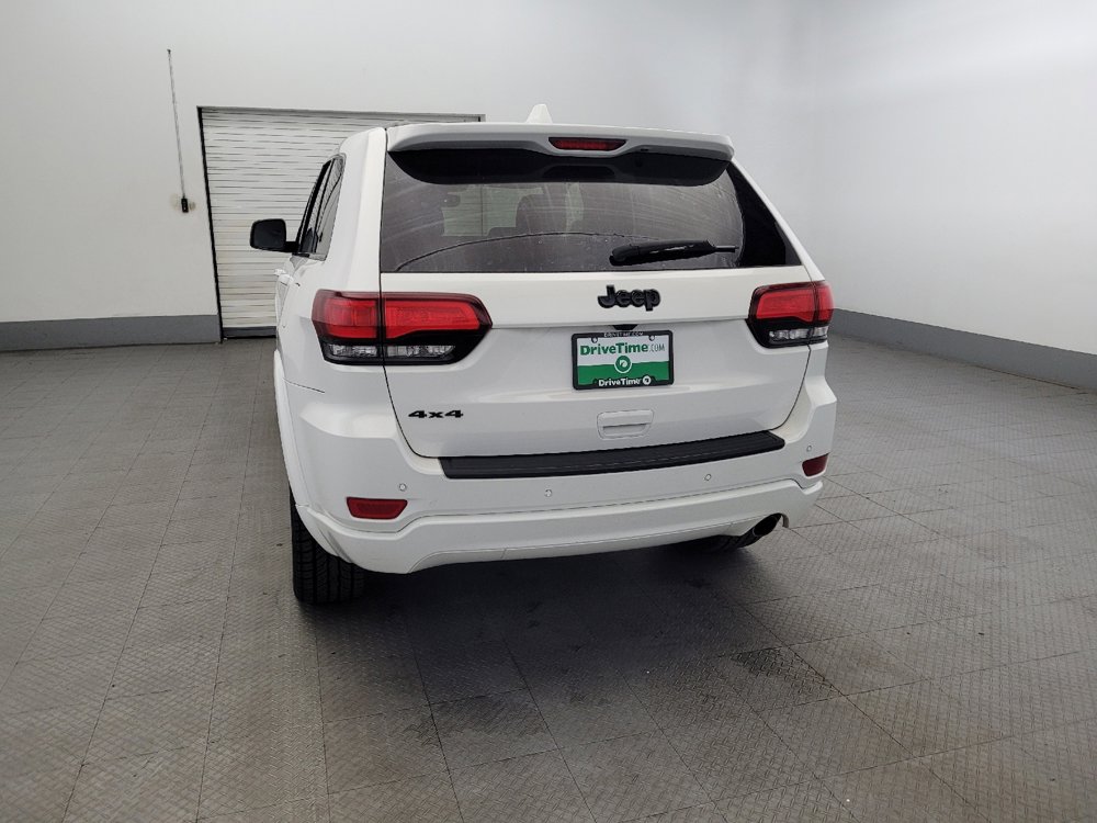Used 2020 Jeep Grand Cherokee Altitude image 6
