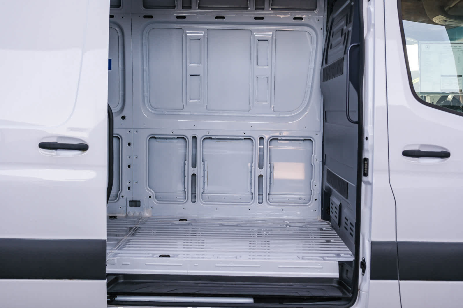New 2025 Mercedes-Benz Sprinter 2500 image 16