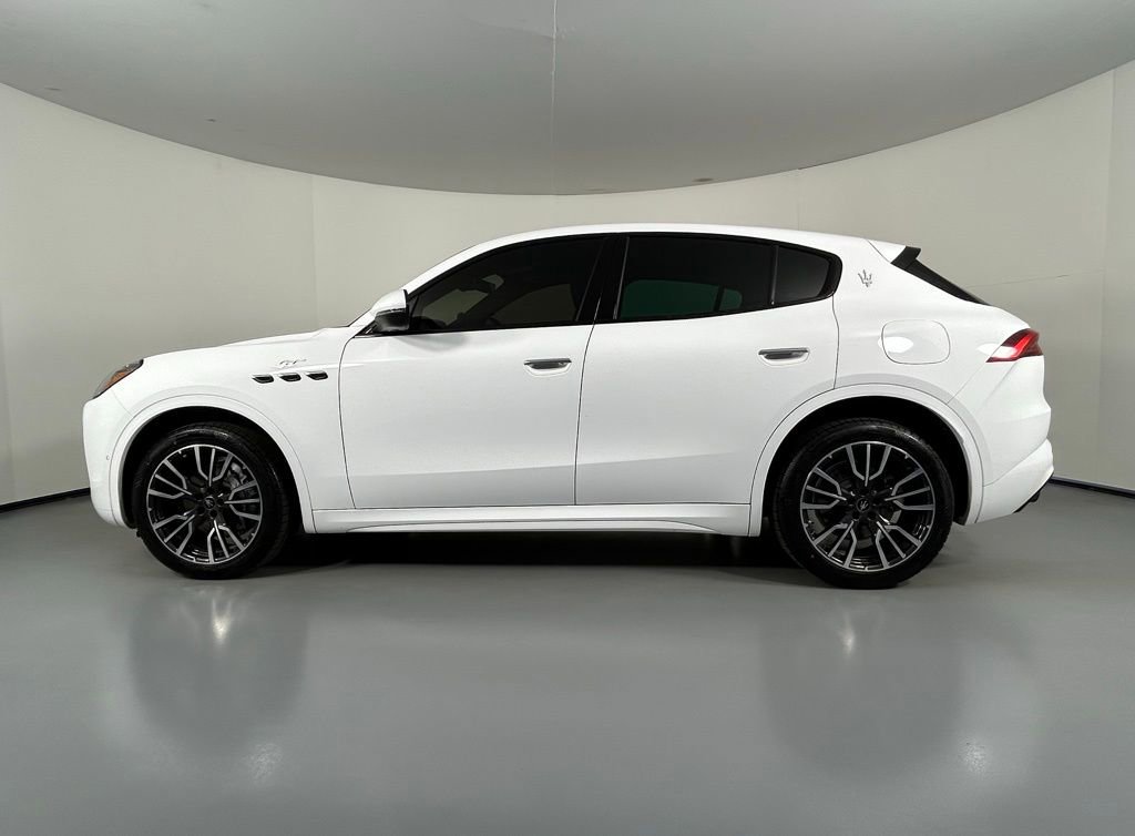 Used 2023 Maserati Grecale GT image 5