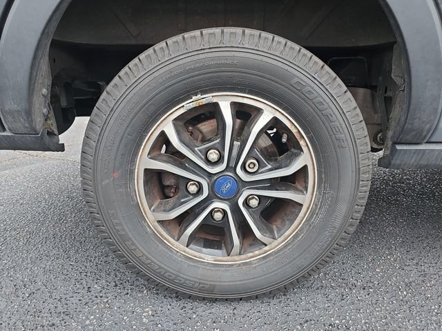 Used 2022 Ford E-Transit Low Roof image 9