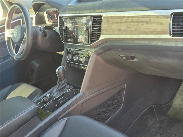 Used 2022 Volkswagen Atlas SEL AWD/4WD image 25