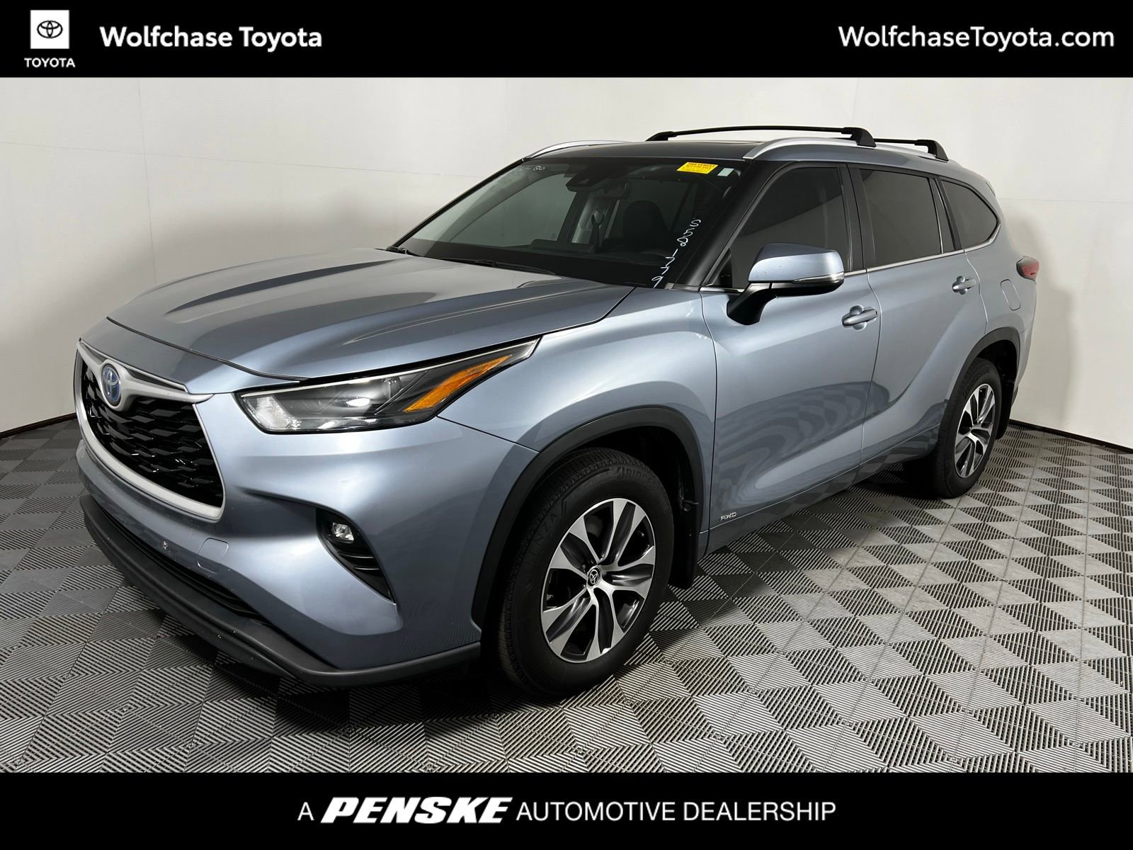 Used 2023 Toyota Highlander XLE