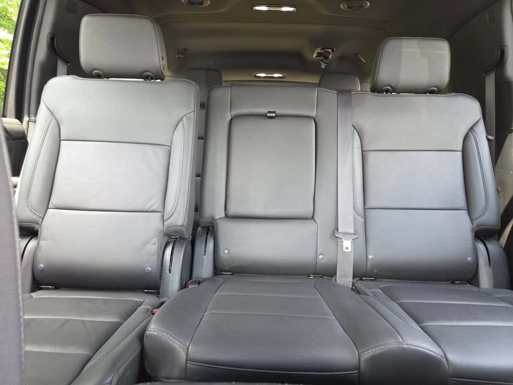 Used 2024 Chevrolet Suburban Z71 AWD/4WD image 13