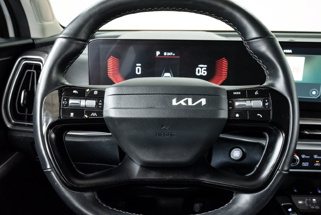 Used 2026 Kia Sorento S AWD/4WD image 13