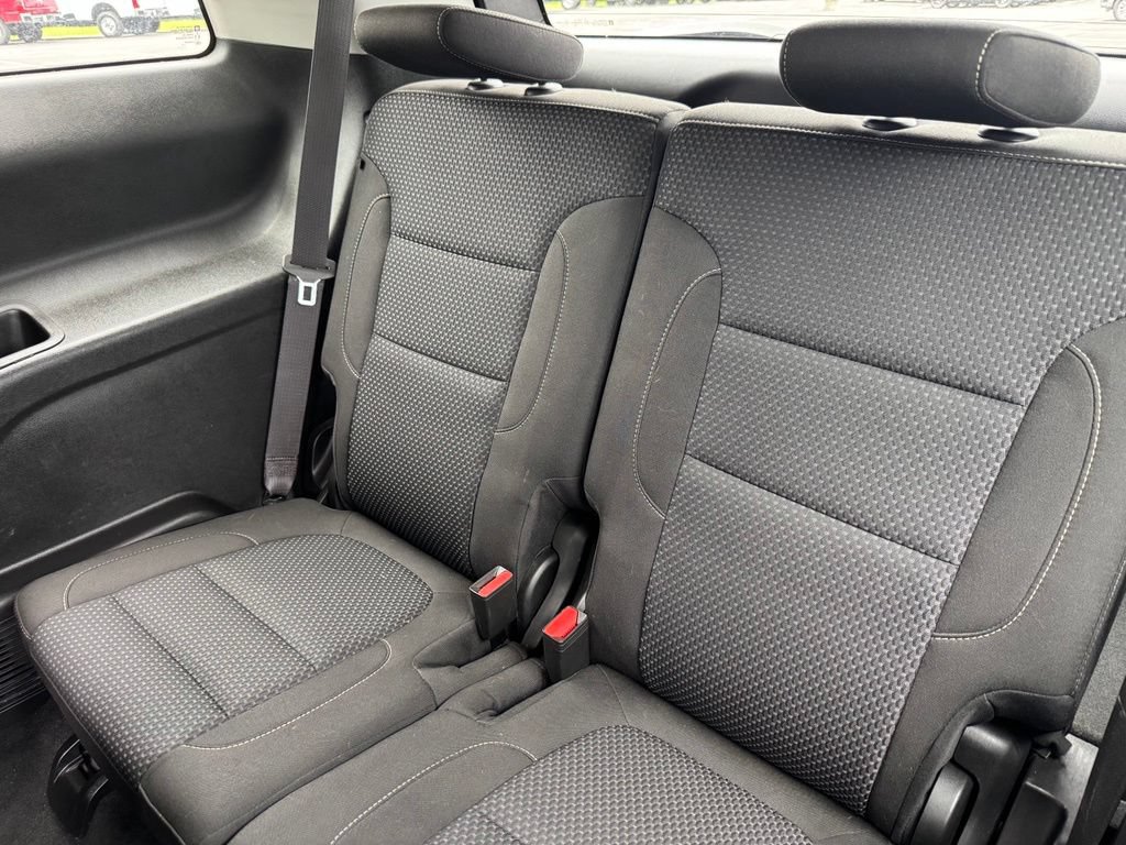 Used 2023 GMC Acadia SLE w/ Driver Convenience Package FWD image 20