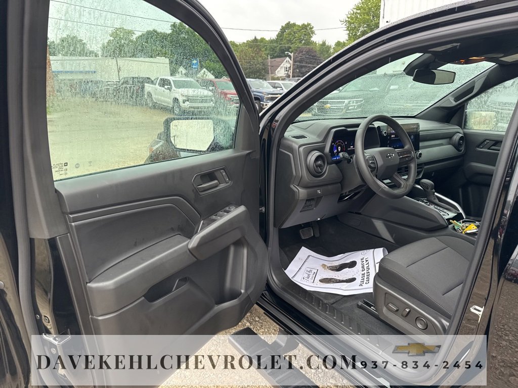 Used 2024 Chevrolet Colorado Trail Boss w/ Technology Package image 9