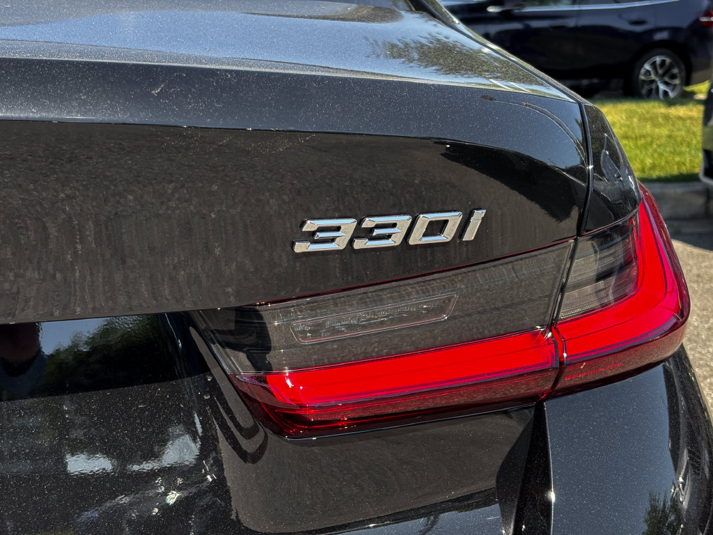New 2026 BMW 330i xDrive Sedan w/ Premium Package AWD/4WD image 7