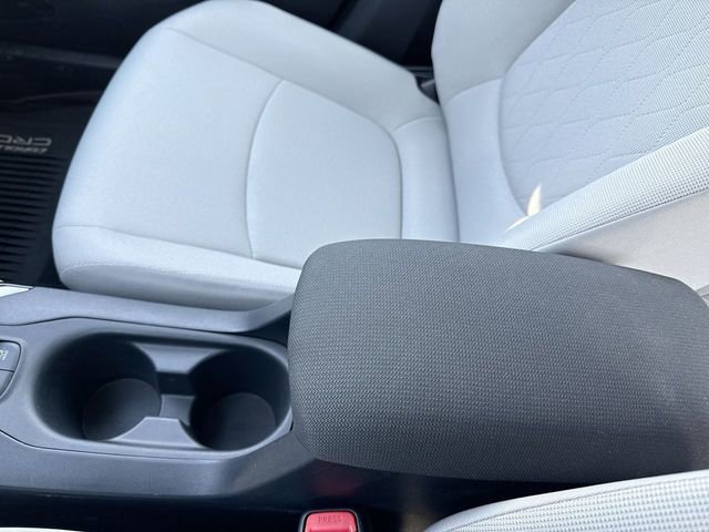 Used 2022 Toyota Corolla Cross L image 21