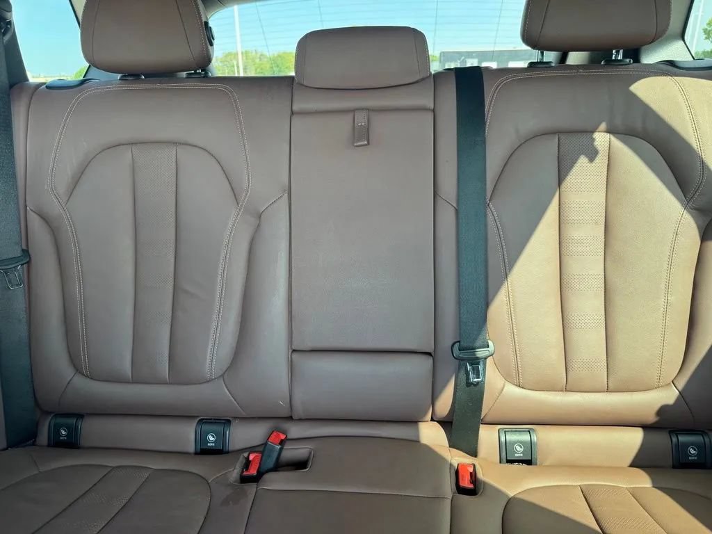 Used 2022 BMW X5 xDrive40i AWD/4WD image 19