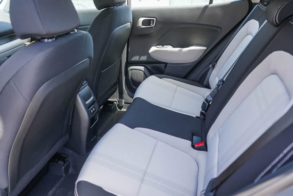 New 2026 Hyundai Venue SEL FWD image 18
