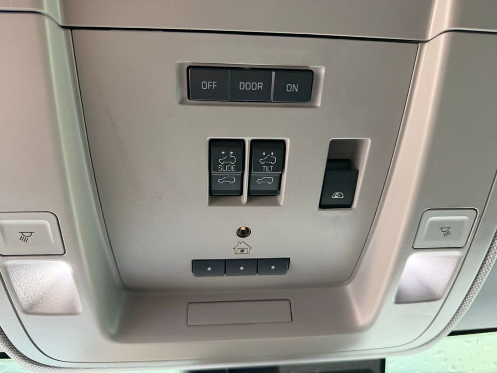 Used 2015 GMC Sierra 3500 Denali w/ Duramax Plus Package image 22