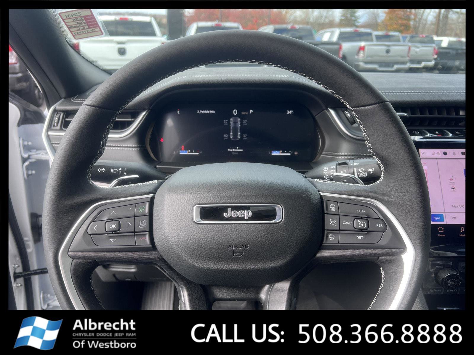 New 2025 Jeep Grand Cherokee Limited image 21