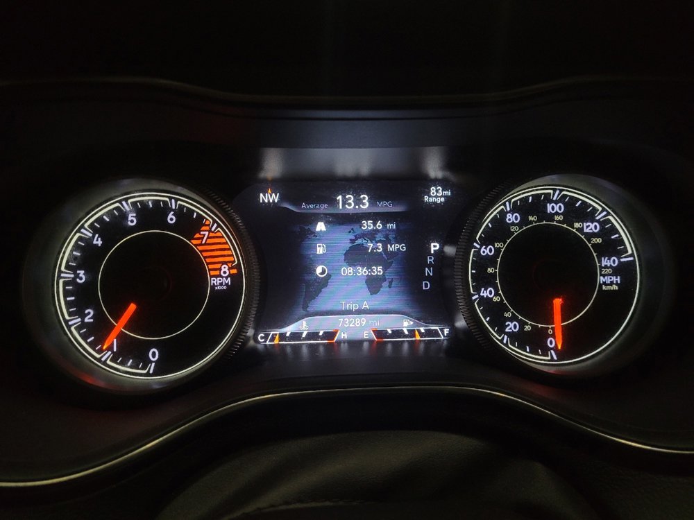 Used 2019 Jeep Cherokee Limited w/ Luxury Group image 23